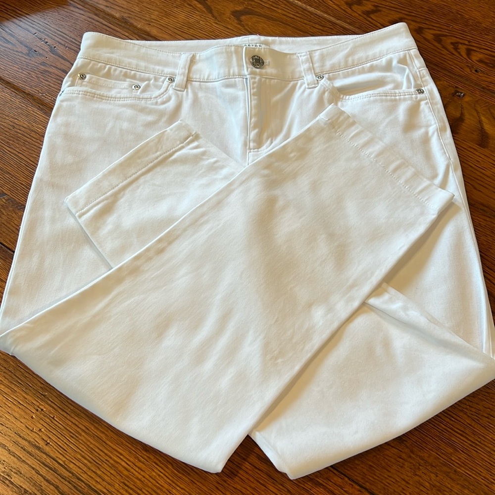 White Jones pants sz 6 Preowned